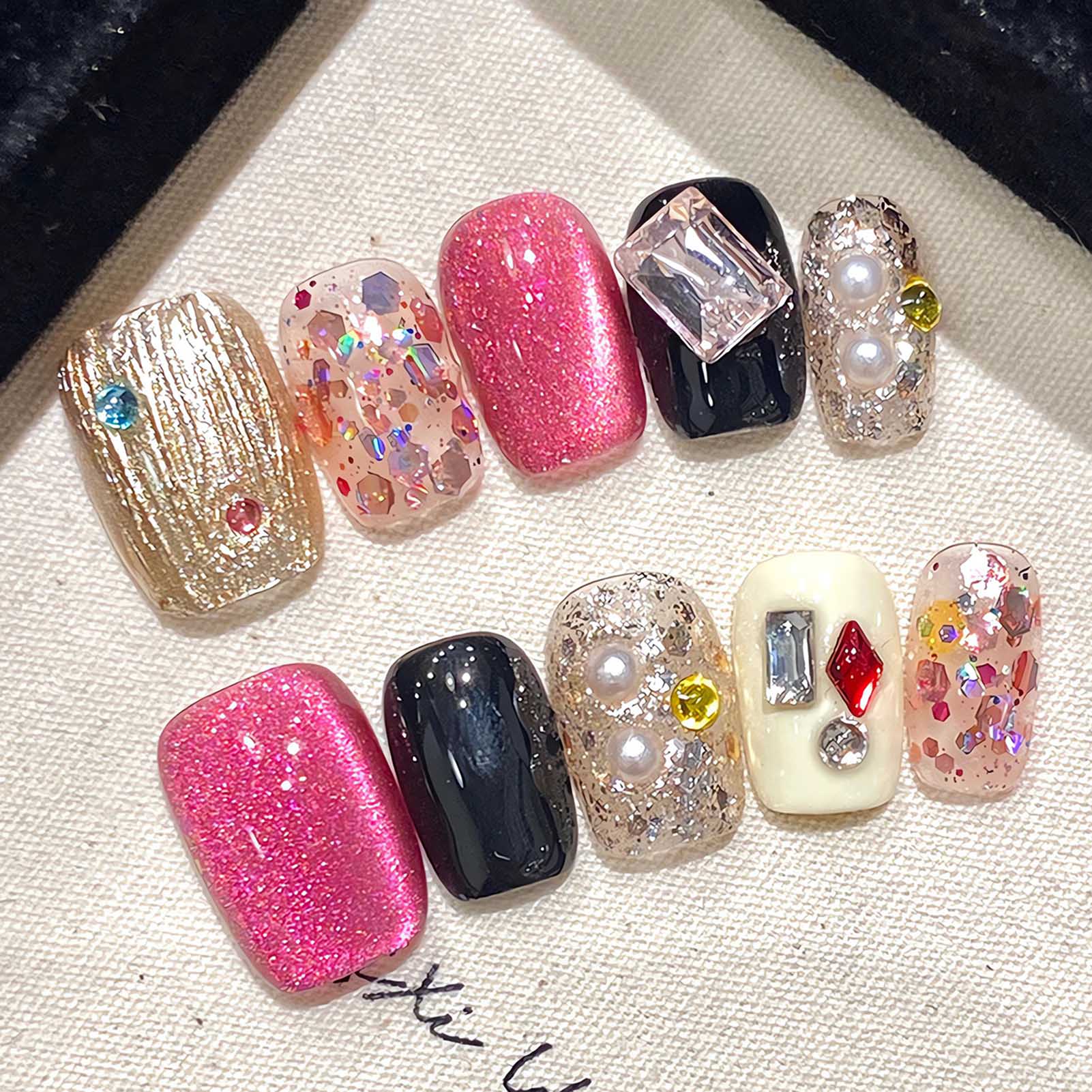 Nail Art Aesthetic - Handmade Press on Nails Glitter Pink