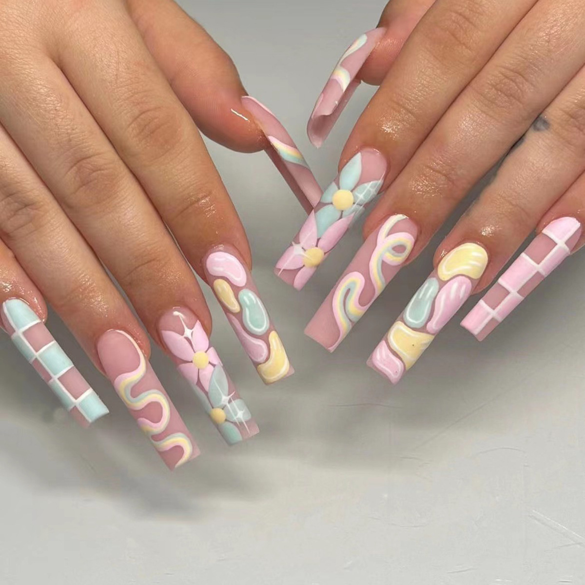24pcs Black French Fake Nails  - đánh giá và giá Nail Art Quirky