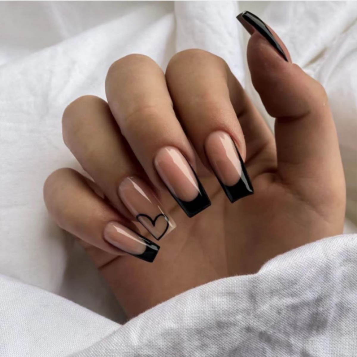24pcs Black French Fake Nails  - đánh giá và giá Nail Art Quirky